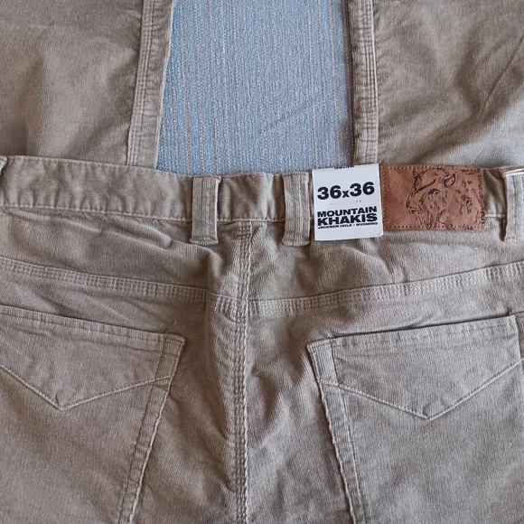 Mountain Khakis Straight leg Corduroy Pants NWT, Size 36×36 - Picture 7 of 7